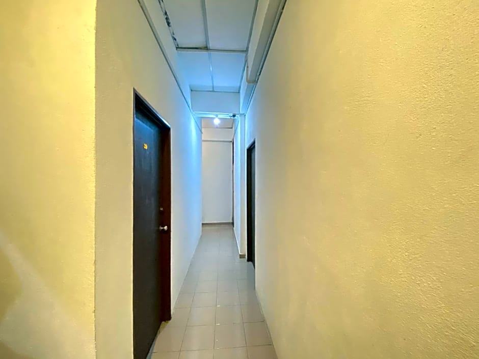 SPOT ON 90293 SK Budget Hotel