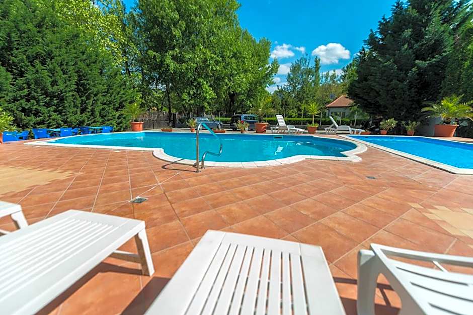 Pater Apartments and Rooms