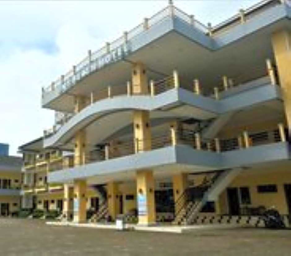 Uni Beach Hotel