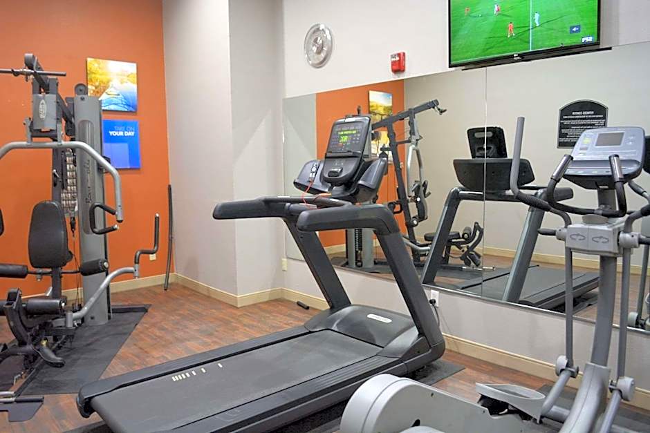 Comfort Suites Yukon - SW Oklahoma City