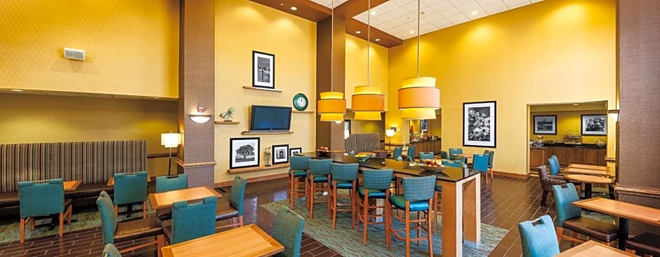 Hampton Inn By Hilton & Suites Chesapeake