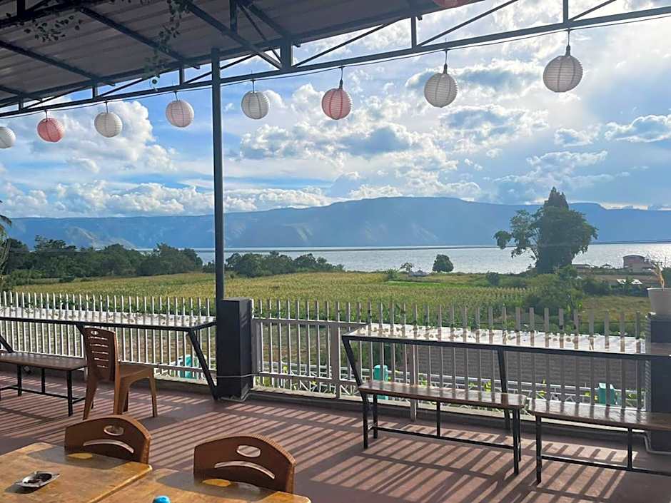 Antony Homestay near Pantai Pasir Putih Parbaba Mitra RedDoorz