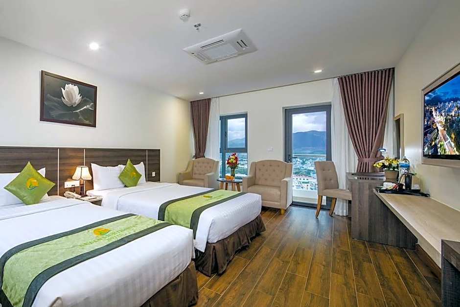 Green Lighthouse Hotel