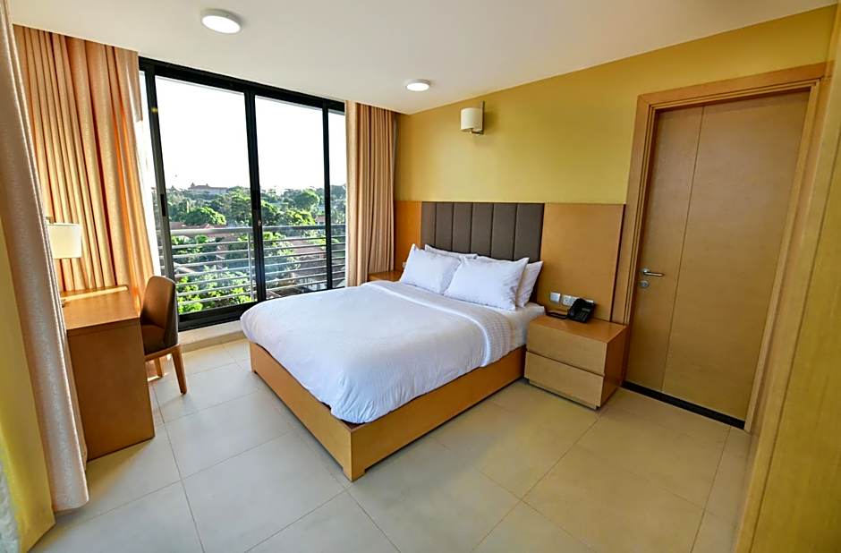 Photo 1 of 9 of Suite
