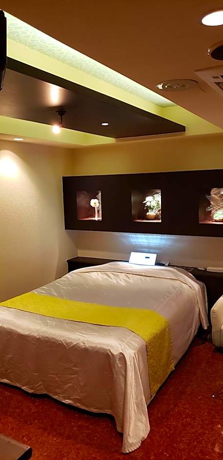 HOTEL KAZAN (Adult Only)