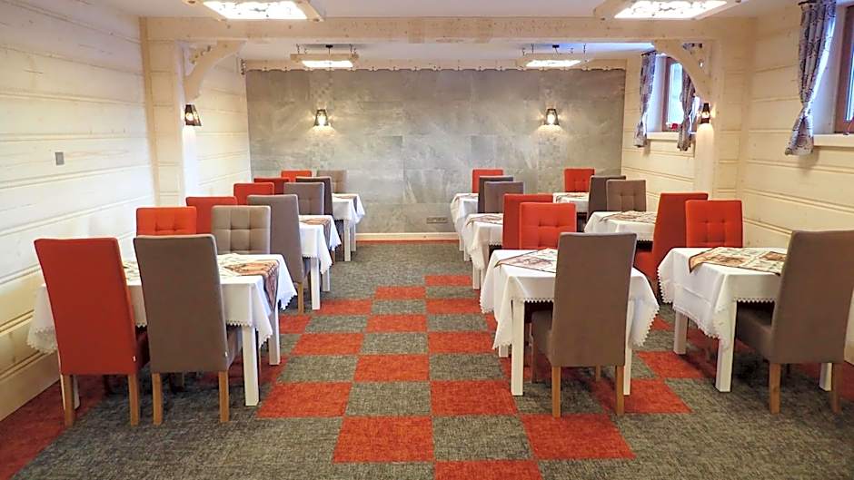 Willa Królewska - Wellness SPA - widokowe Pokoje i Apartamenty