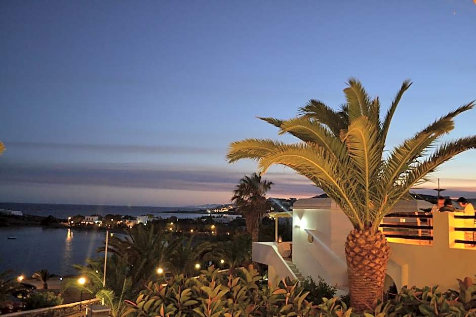 Porto Raphael Residences & Suites