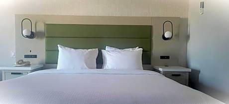 Double Room - Non-Smoking