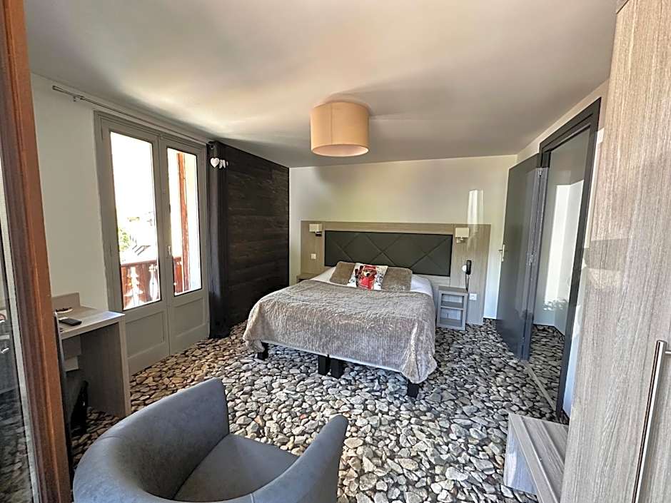 Hôtel-Chalet les Mélèzes