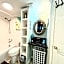 COUPLES GETAWAY, HONEYMOON SWEET, Perfectly Cozy Beach Front Condo with kitchen, pool, free parking,CHECK-IN AT DOOR