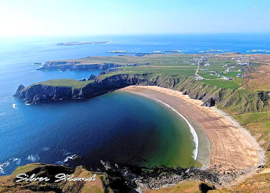 John Eoinìn's Bar and accommodation