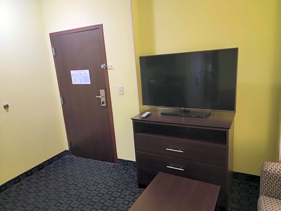 Holiday Inn Garland By IHG