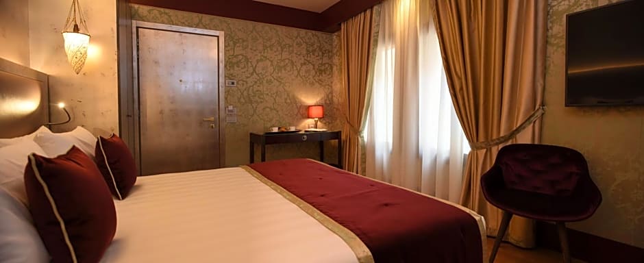 Santa Croce Boutique Hotel
