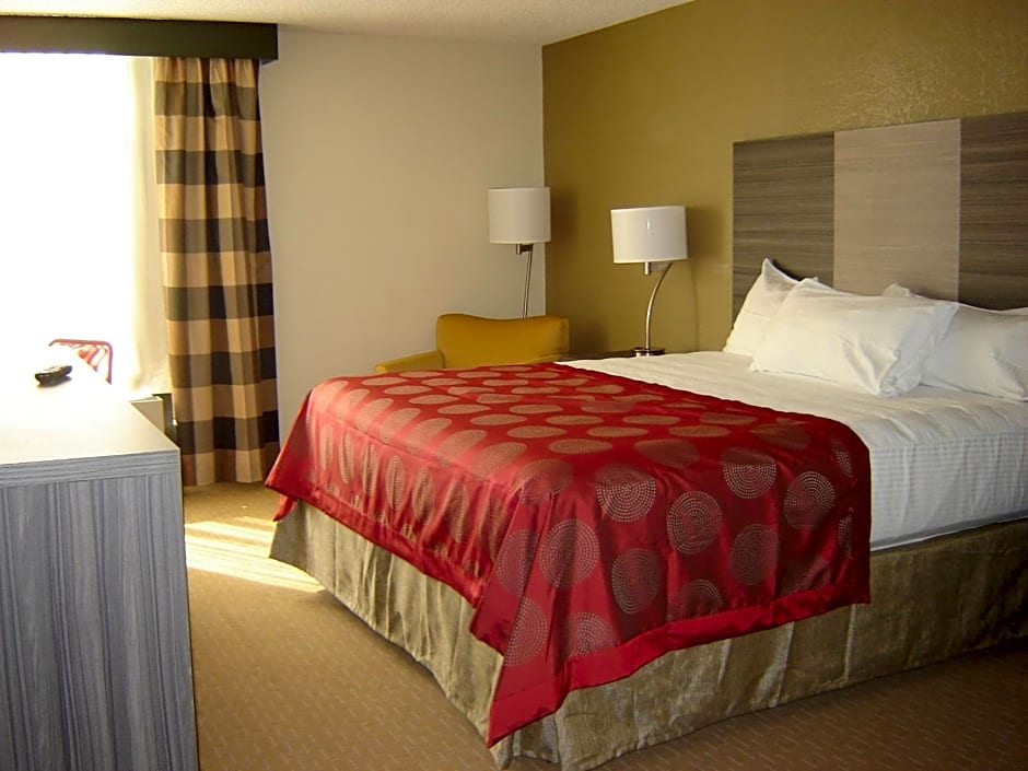 Photo 1 of 11 of King Room - Disability Access/Non-Smoking