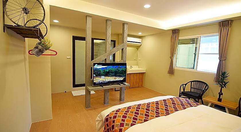 Jiaosi Twenty-one Hotspring Inn