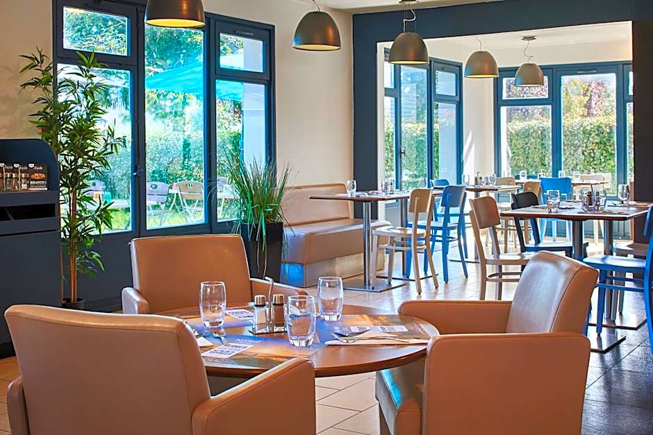 Kyriad Brie-Comte-Robert