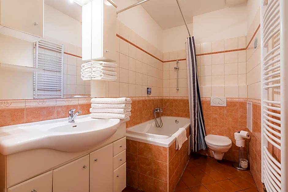 EA ApartHotel Melantrich