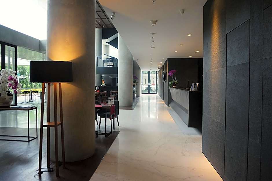 Ra Premiere Simatupang