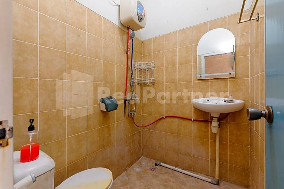 Tanres House Syariah Cilandak Mitra RedDoorz