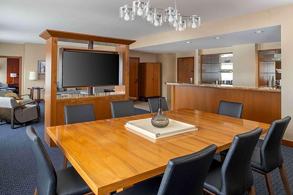 DoubleTree By Hilton Hotel San Francisco Airport