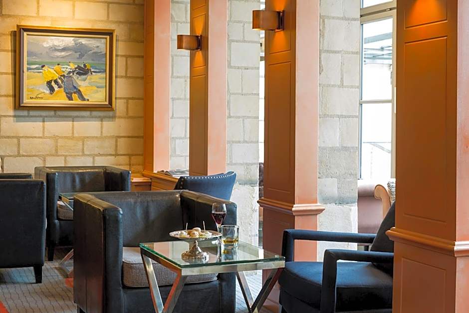 Hotel Restaurant Le Dauphin et Le Spa du Prieur