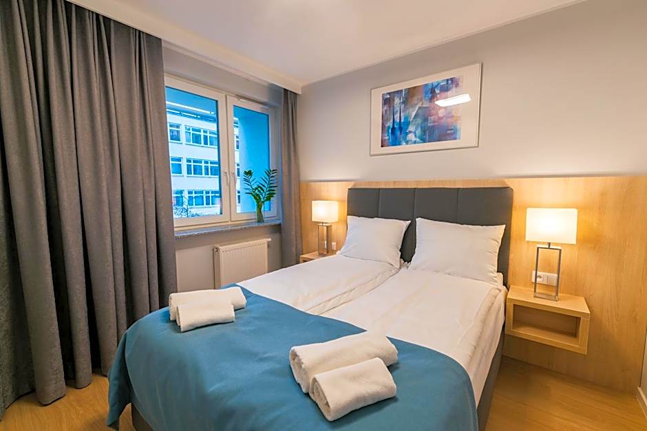Q17 Apartments Rynek