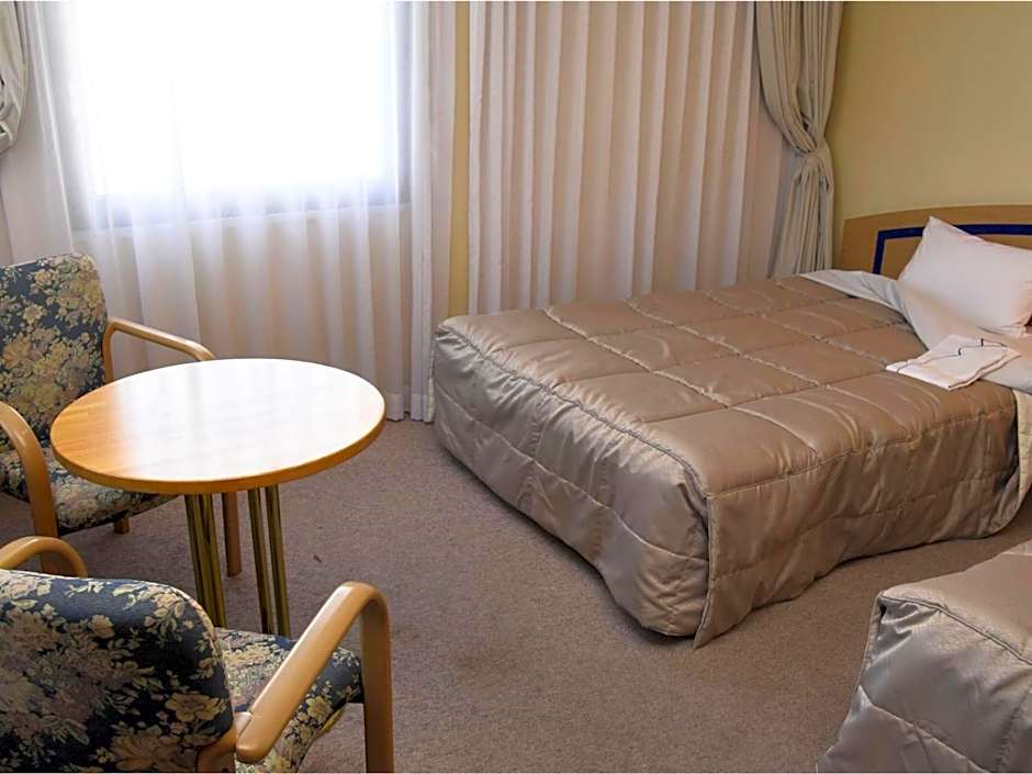 Silk Hotel