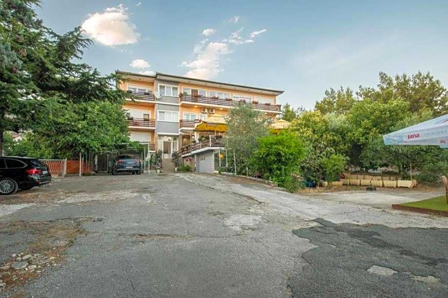 Hotel Riviera, Starigrad Paklenica