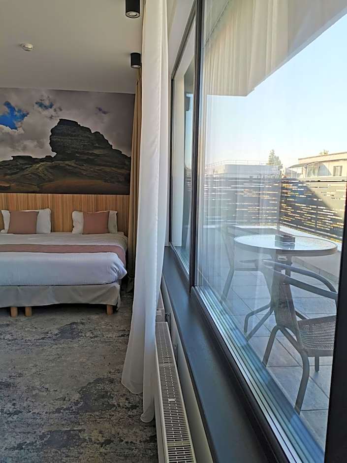 YMY Boutique Residence