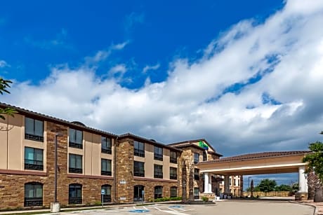 Holiday Inn Express & Suites Austin NW – Lakeway, an IHG Hotel