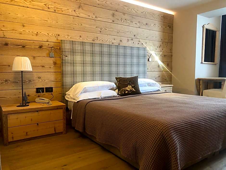 Hotel Vecchia Stazione Mountain Elegance