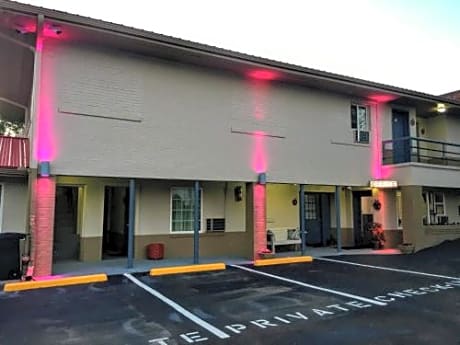 Ellijay Inn - Downtown Ellijay