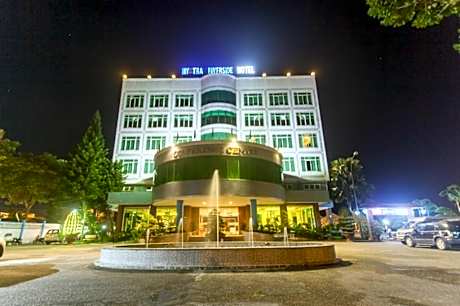 My Tra Riverside Hotel