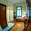 Hotel Reina
