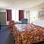 Days Inn by Wyndham Clinton