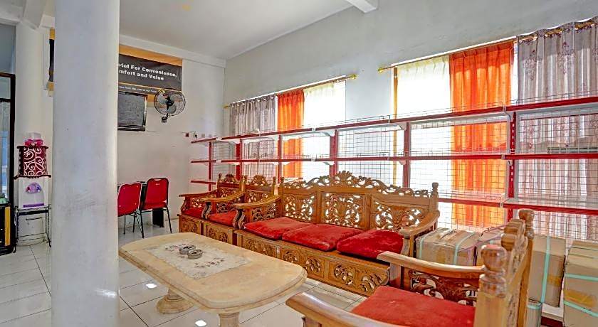 Collection O 92897 Hotel Intan Near Kantor Syahbandar Bawean