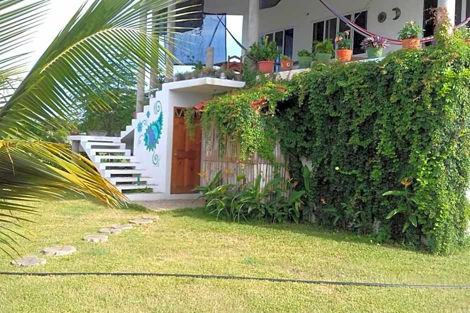 Casa Colibrí Agua Blanca