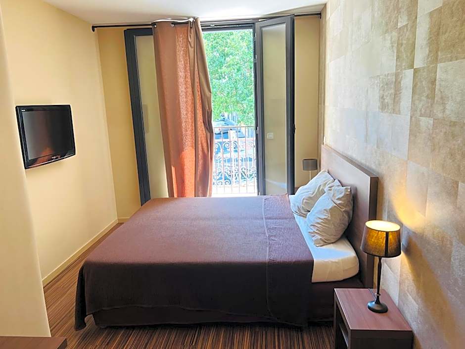 L'hotel De La Bourse À Bagnols-sur-ceze – Bagnols-sur-Cèze, GA