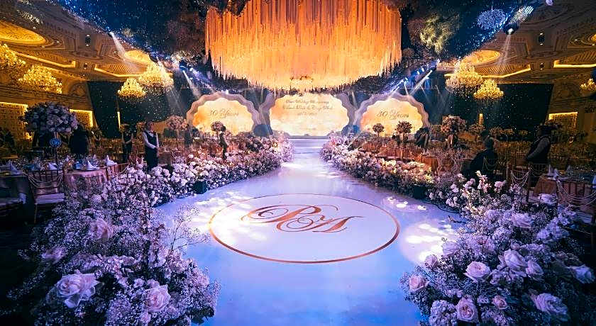 The Mira Central Park Hotel