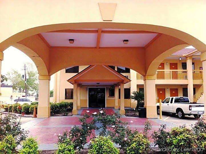 Downtowner Inn and Suites - Houston