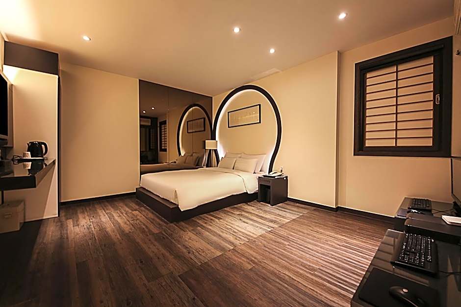 Gongju Ink Hotel