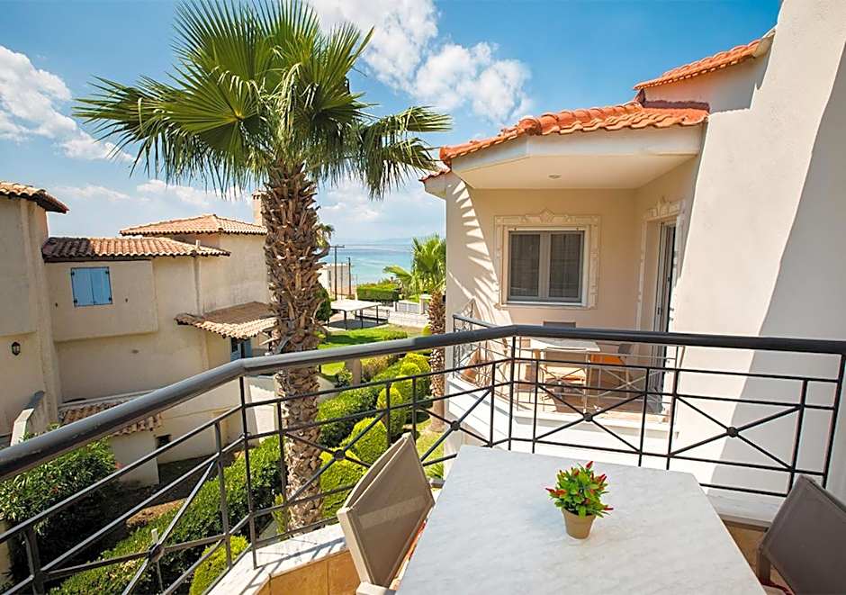 SUN RESIDENCE Exclusive Seaside Suites