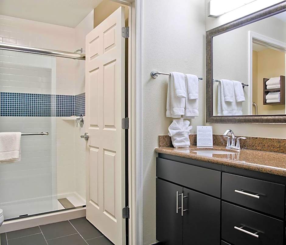 STAYBRIDGE SUITES BALLANTYNE By IHG