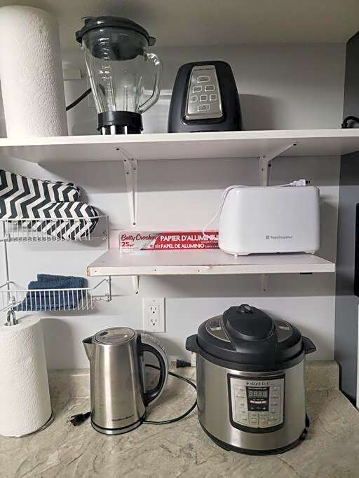 Staycation Studio Apartment, Private kitchen , Washroom, Micro Gym & Free Onsite Parking