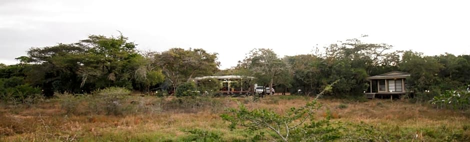 Khangela Private Game Lodge - Self Catering - Bedrooms are 3 Separate Chalets - Hluhluwe