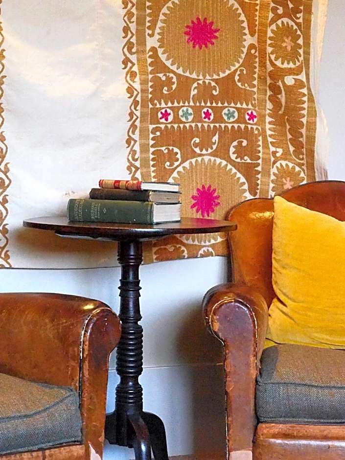 Bear and Ragged Staff