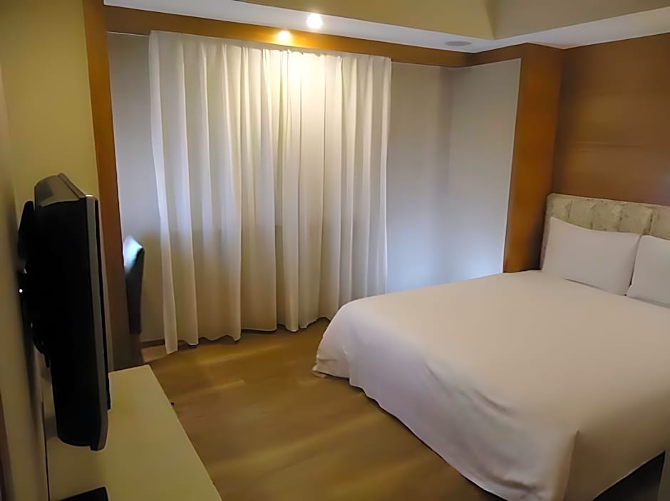 Forward Suites