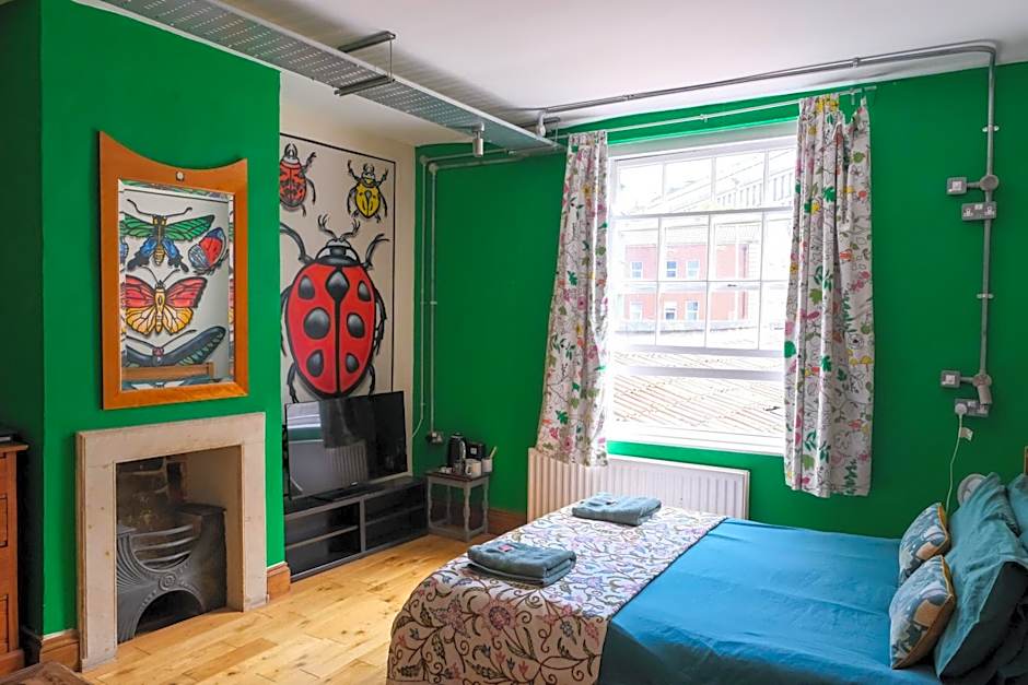 The Full Moon Backpackers