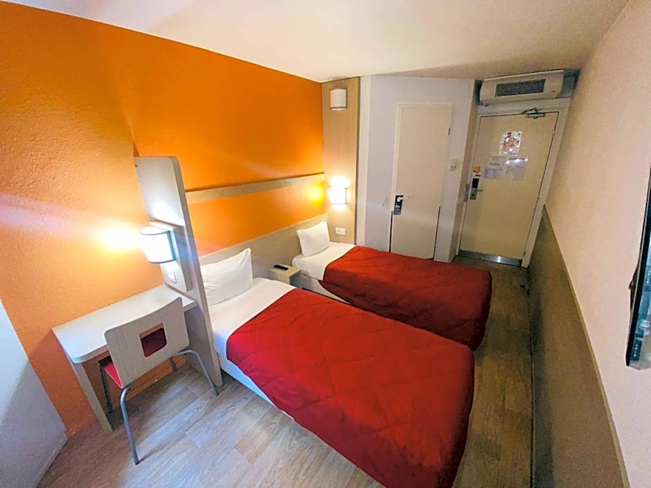 Premiere Classe Roissy CDG - Paris Nord 2 - Parc des Expositions