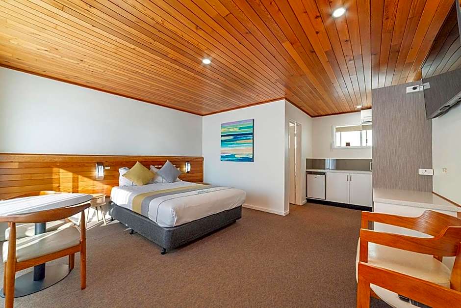 Photo 1 of 8 of Double Room